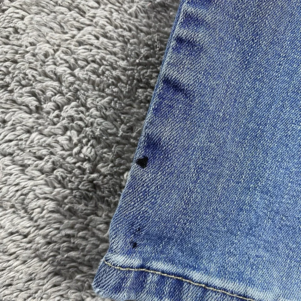 Levis 712 Slim Jeans Womens 32 Blue Medium‎ Wash Mid Rise Distressed
